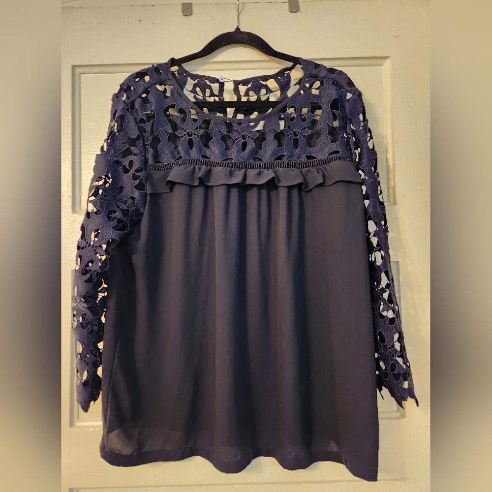 Ann Taylor LOFT Blouse Navy, Lace Detail, Sz Large, Crochet, Boho, Feminine EUC
